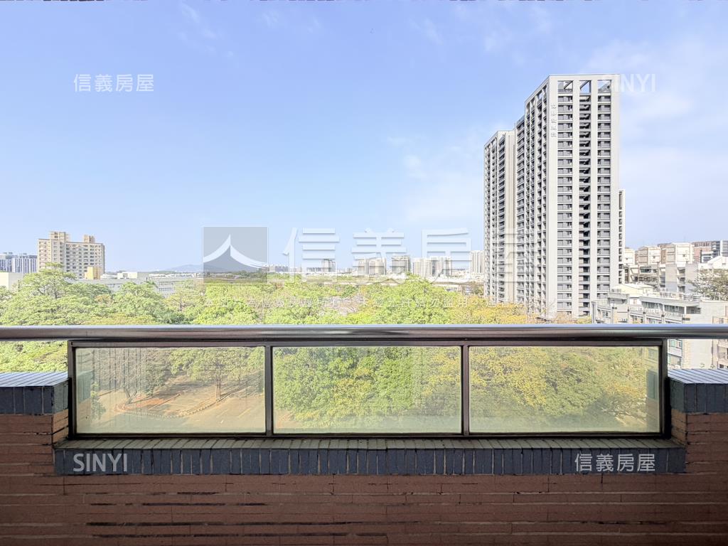 都會公園站方正四房車位房屋室內格局與周邊環境