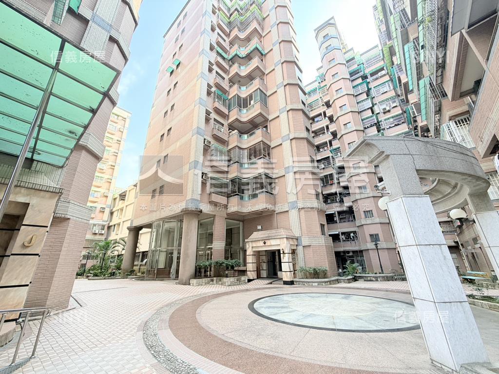 都會公園站方正四房車位房屋室內格局與周邊環境