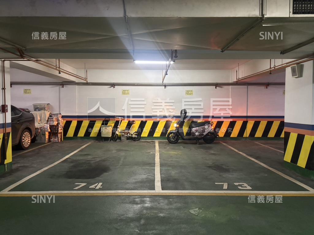 都會公園站方正四房車位房屋室內格局與周邊環境