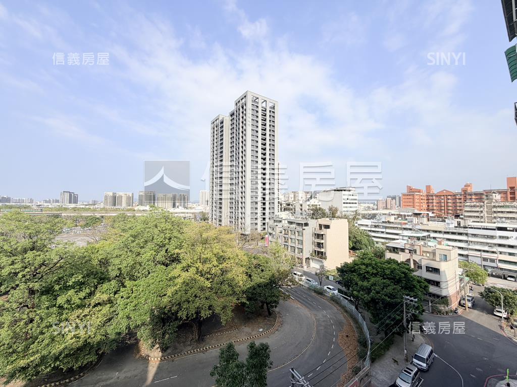 都會公園站方正四房車位房屋室內格局與周邊環境