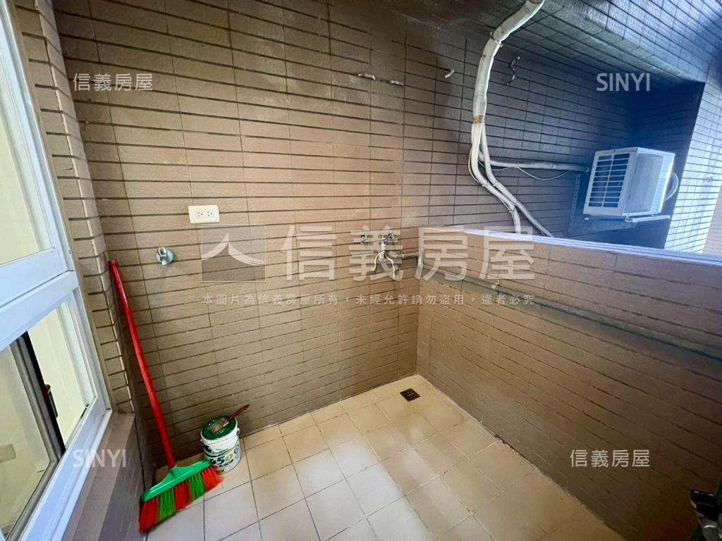 ☆森之翡翠☆二房車位房屋室內格局與周邊環境