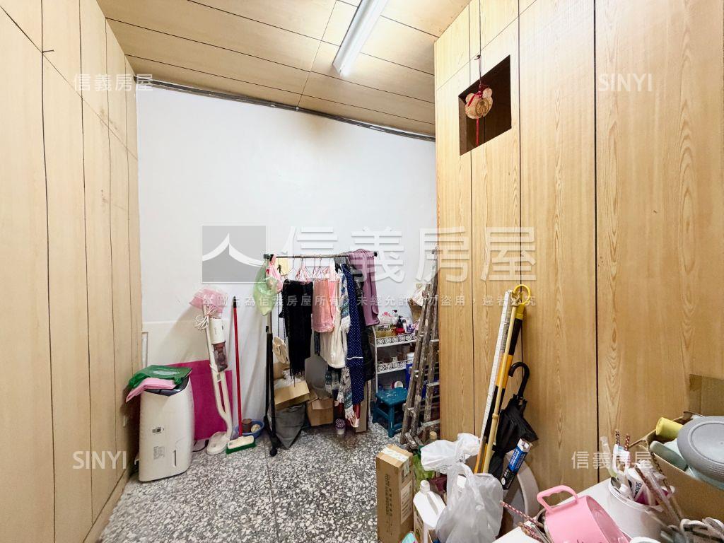 捷運稀有１樓房屋室內格局與周邊環境