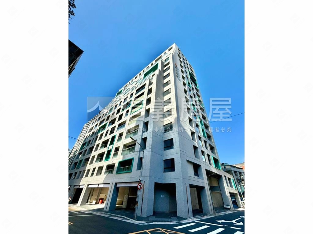 內湖新成屋．友座建設房屋室內格局與周邊環境