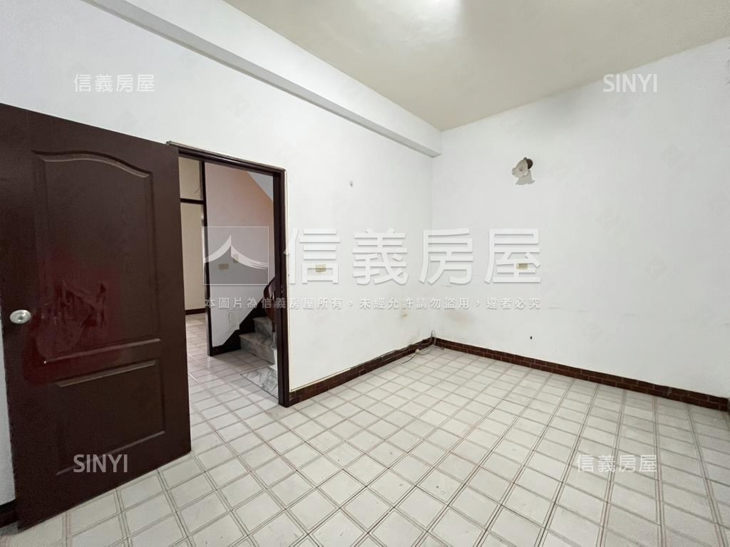 東區傳統格局懷舊透天房屋室內格局與周邊環境