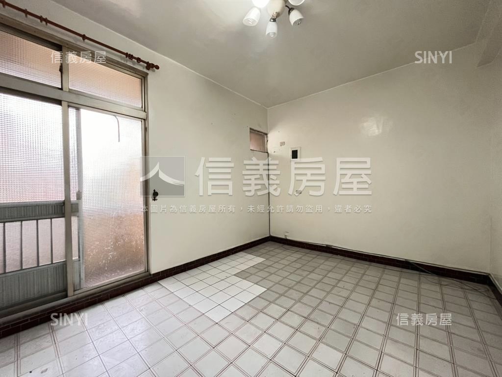 東區傳統格局懷舊透天房屋室內格局與周邊環境