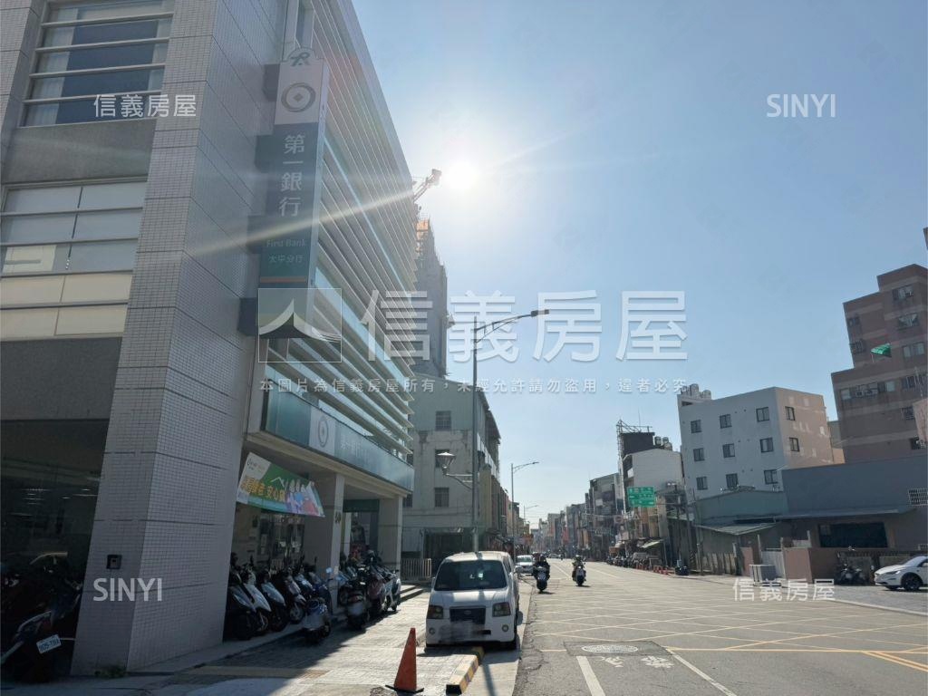 專任新案太平近中興路透天房屋室內格局與周邊環境