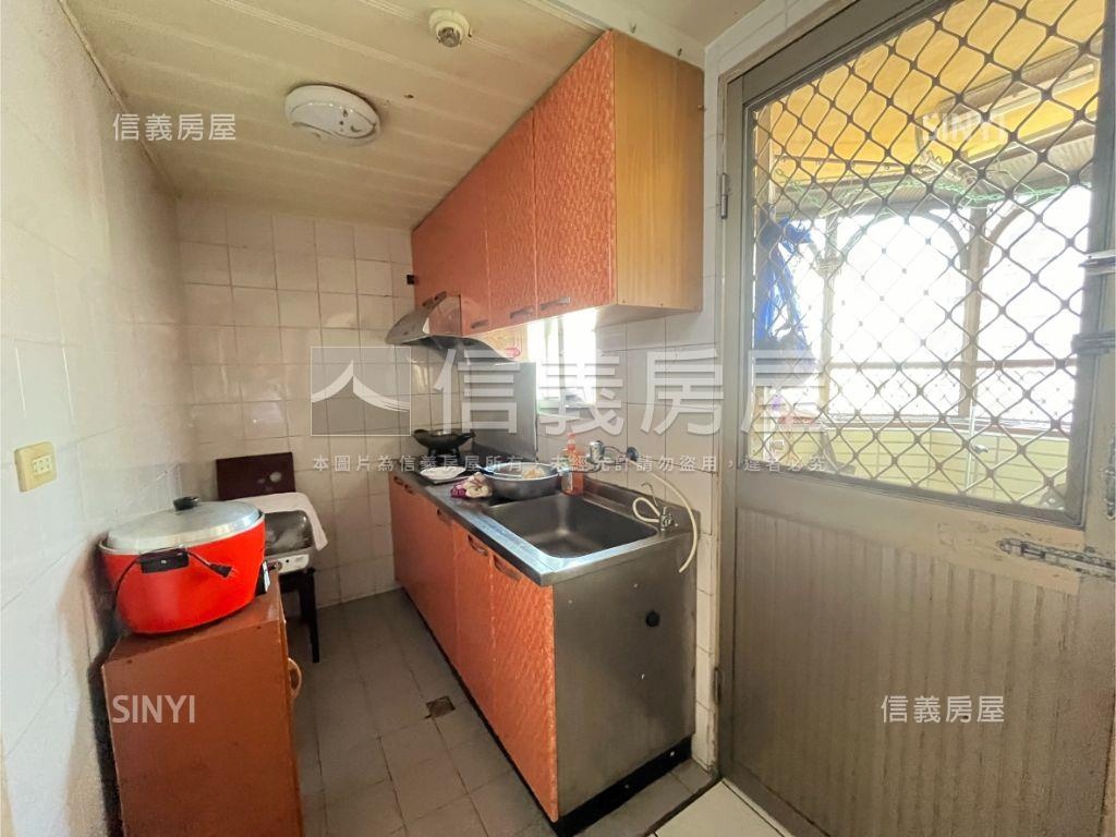 多情巨鎮三房平車房屋室內格局與周邊環境