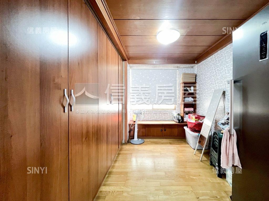 多情巨鎮三房平車房屋室內格局與周邊環境