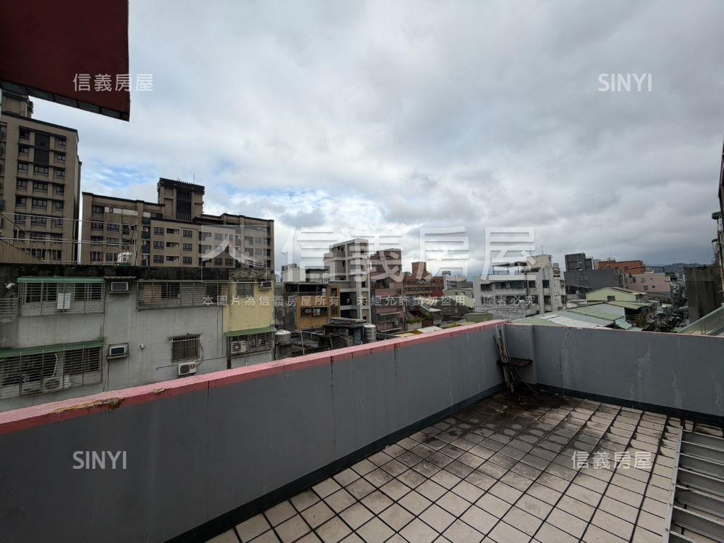 仁壽大空間★公寓頂加房屋室內格局與周邊環境