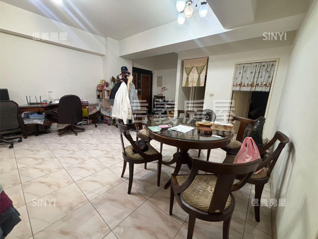 昌益臻品四房平車房屋室內格局與周邊環境