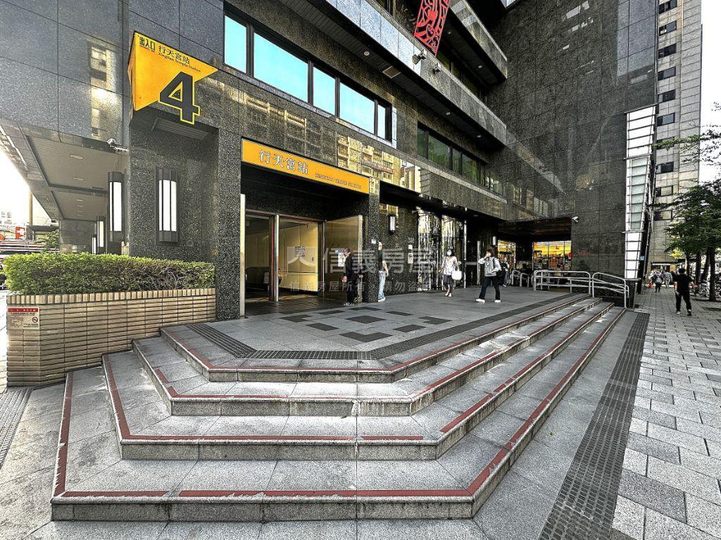 吉林透天黃金店面房屋室內格局與周邊環境