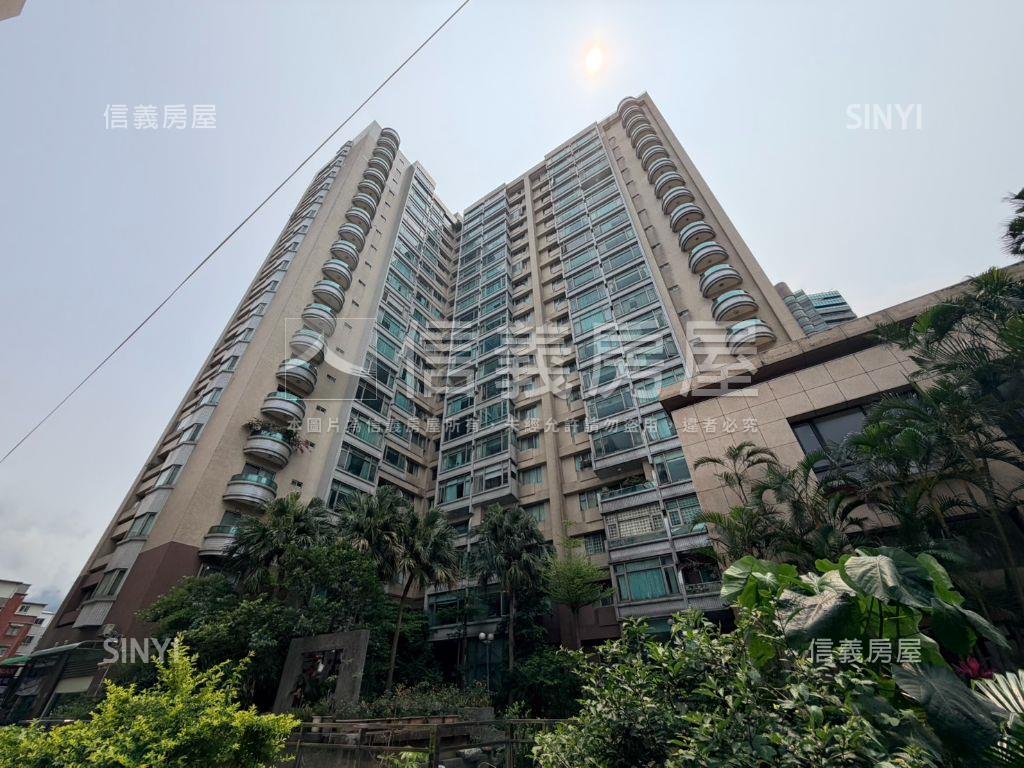 【藍灣】景觀四房雙車位房屋室內格局與周邊環境