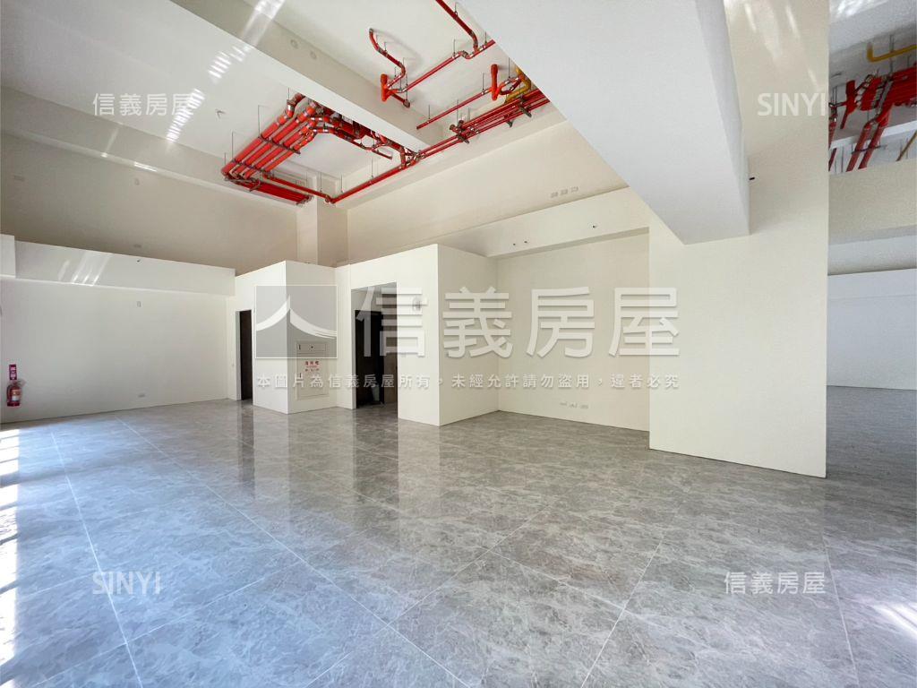 近一中三民路大面寬金角店房屋室內格局與周邊環境