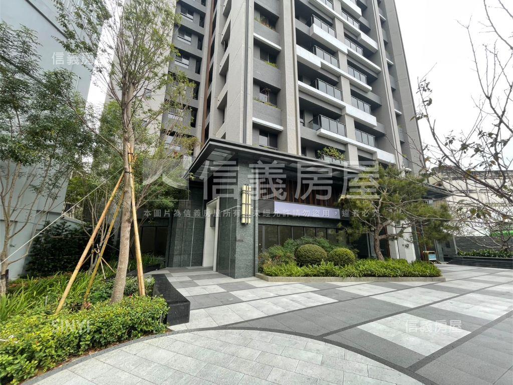 近一中三民路大面寬金角店房屋室內格局與周邊環境