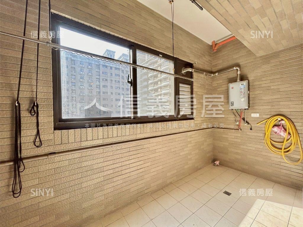 高鐵區文興國小四房美屋房屋室內格局與周邊環境