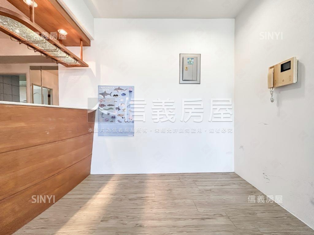 台北水都。河景三房房屋室內格局與周邊環境