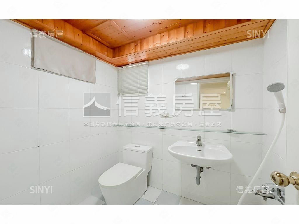 逢甲商圈樓中樓４房雙車位房屋室內格局與周邊環境