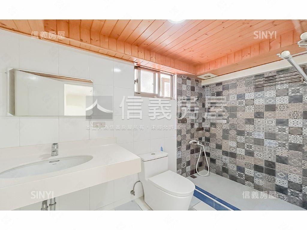 逢甲商圈樓中樓４房雙車位房屋室內格局與周邊環境