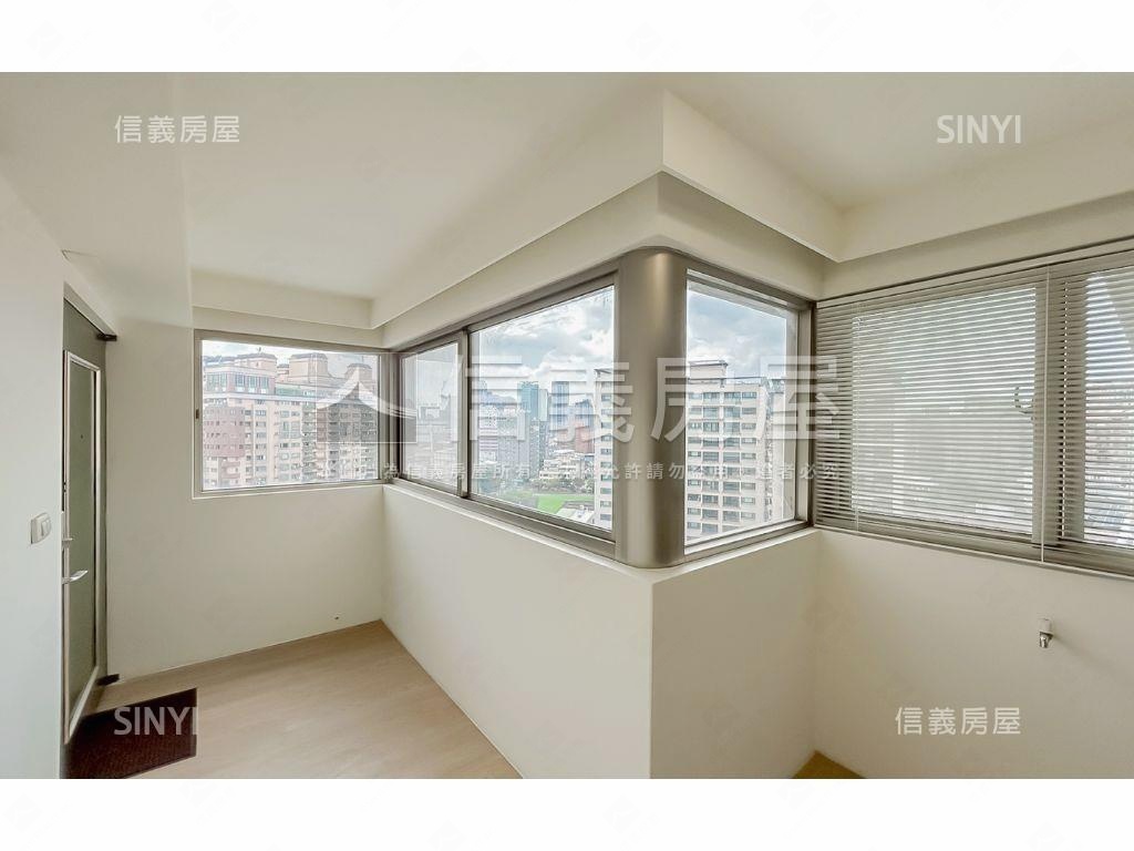 逢甲商圈樓中樓４房雙車位房屋室內格局與周邊環境