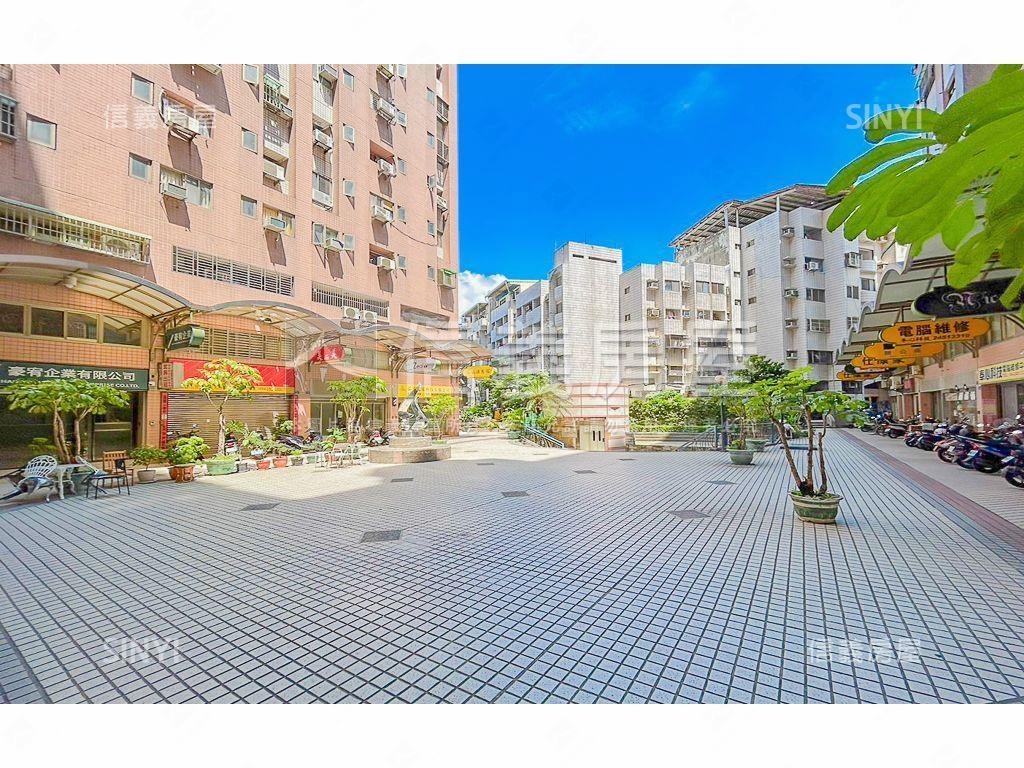 逢甲商圈樓中樓４房雙車位房屋室內格局與周邊環境