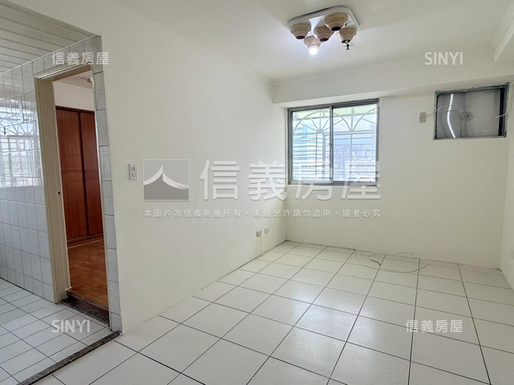 大坪林高樓景觀電梯２房房屋室內格局與周邊環境