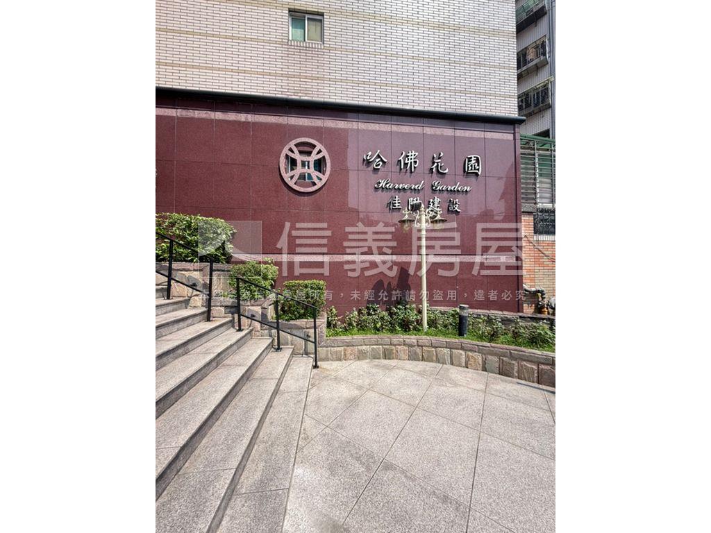 捷運邊間綠景兩房房屋室內格局與周邊環境
