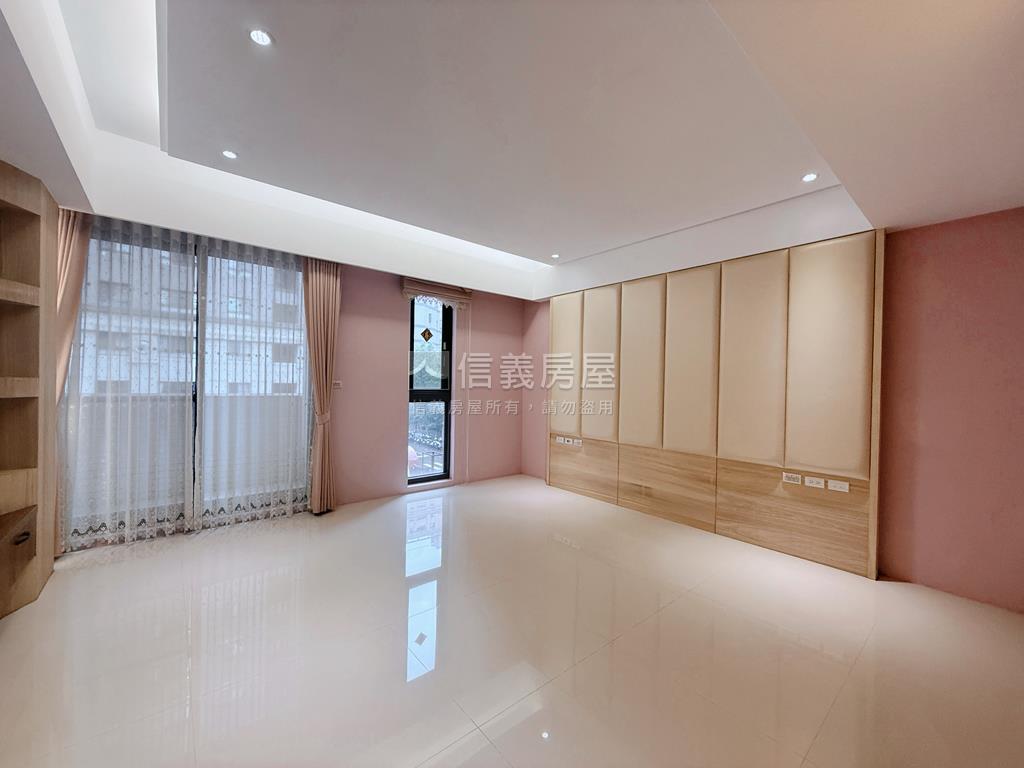 復興路彰銀旁震後透天房屋室內格局與周邊環境