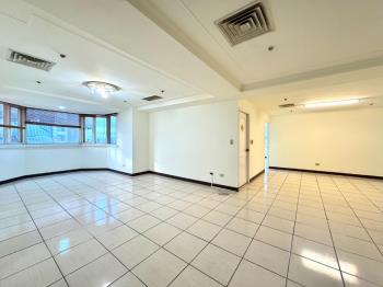 維多利亞四房雙平車