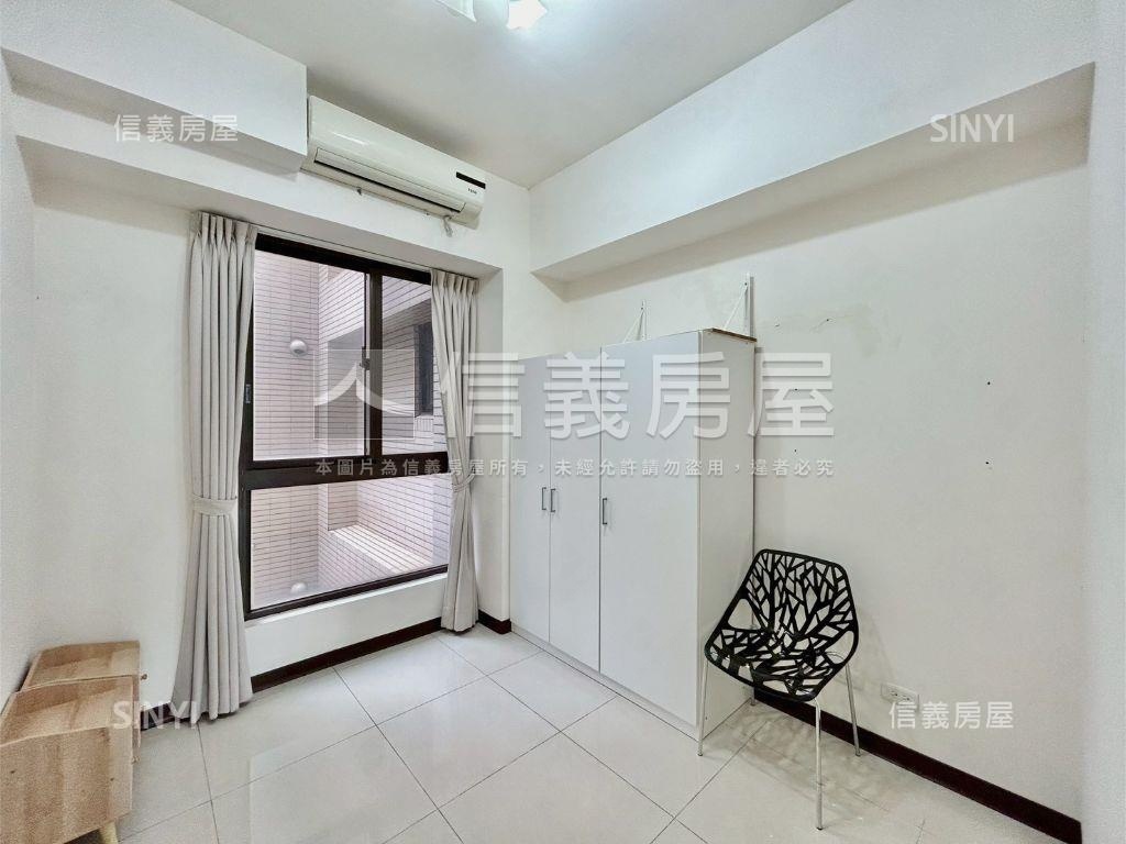 時尚鉑晶三房平車房屋室內格局與周邊環境