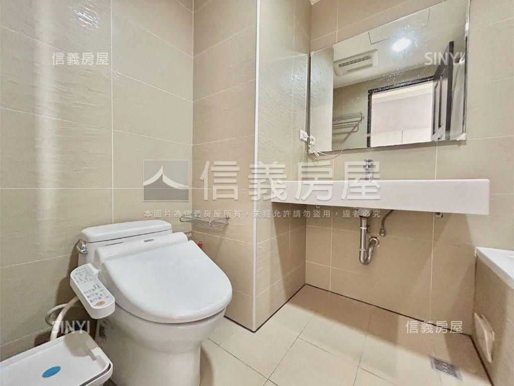 時尚鉑晶三房平車房屋室內格局與周邊環境