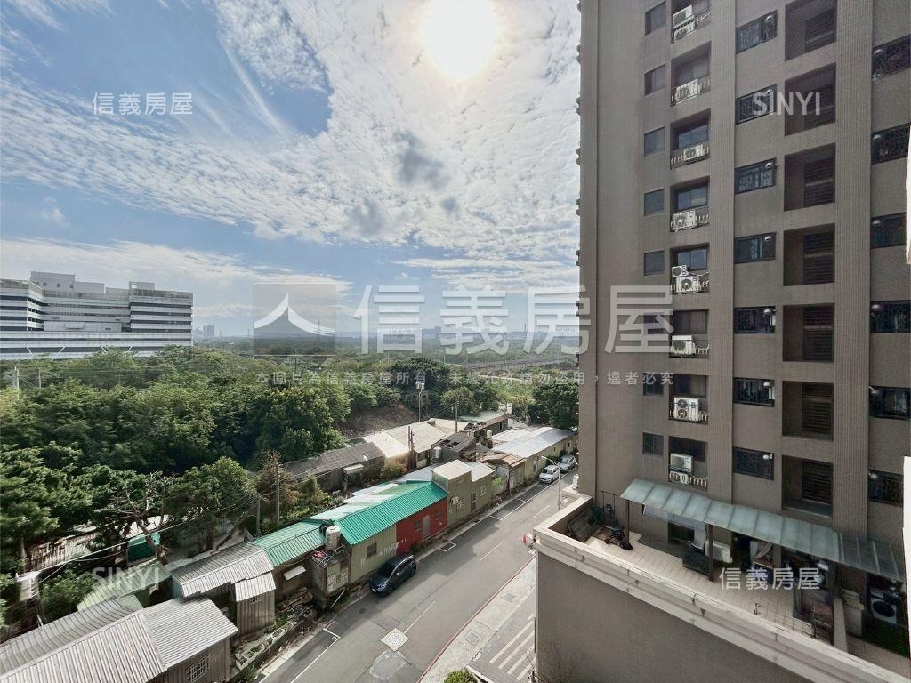 時尚鉑晶三房平車房屋室內格局與周邊環境