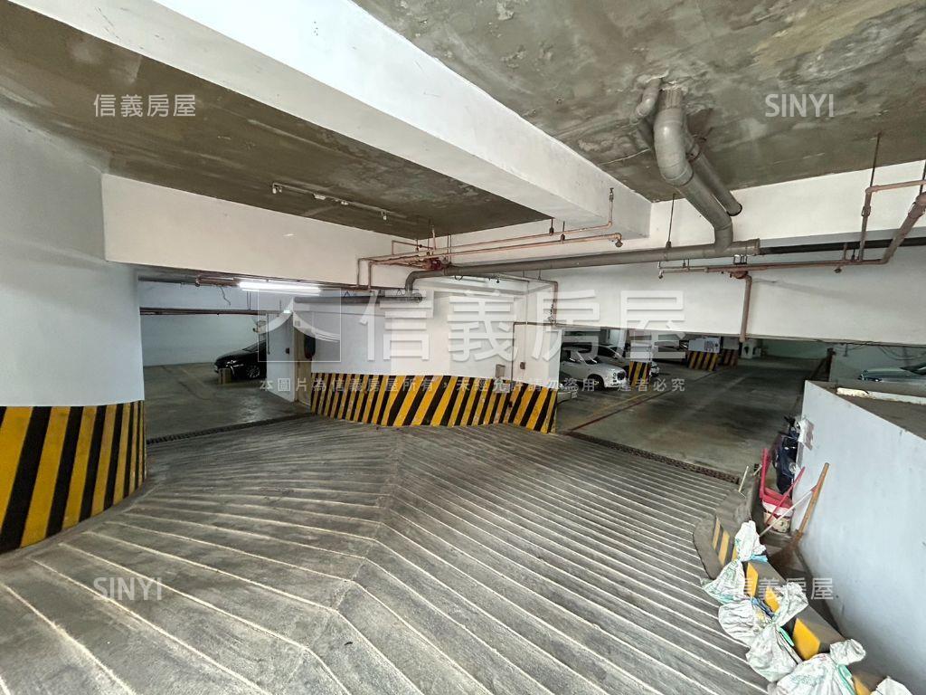 左營高鐵捷運五房平車房屋室內格局與周邊環境