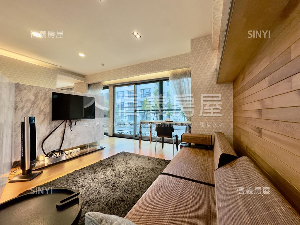 冠德中山稀有露台小豪宅房屋室內格局與周邊環境