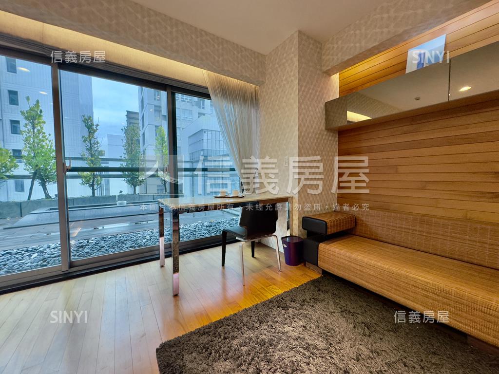 冠德中山稀有露台小豪宅房屋室內格局與周邊環境