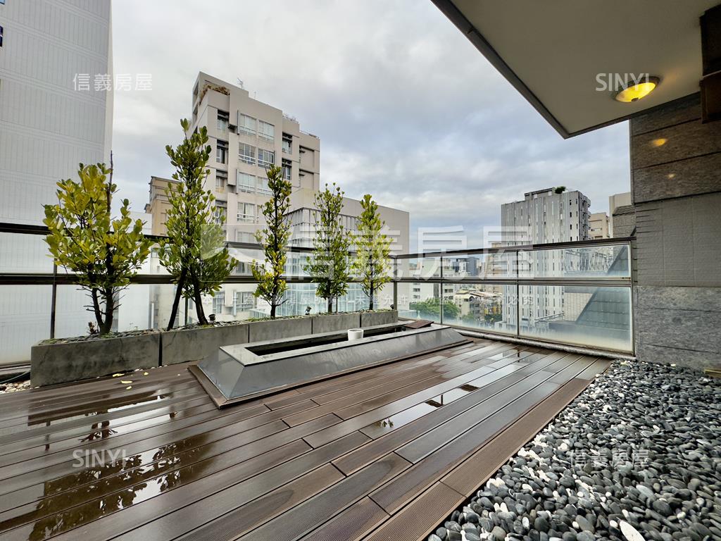 冠德中山稀有露台小豪宅房屋室內格局與周邊環境