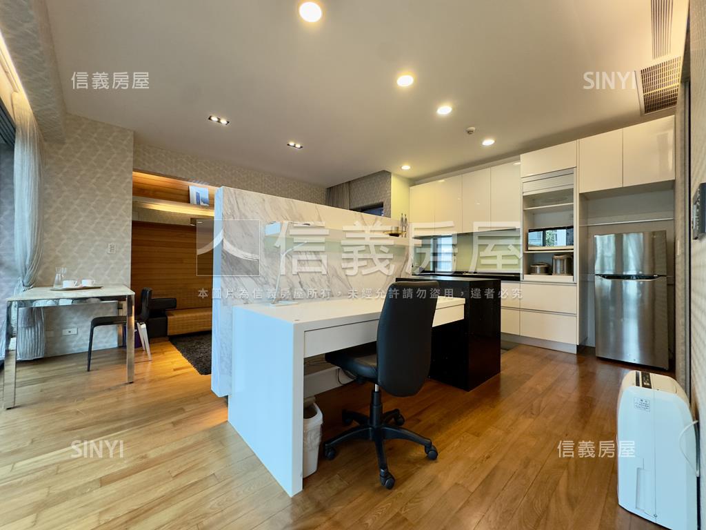 冠德中山稀有露台小豪宅房屋室內格局與周邊環境