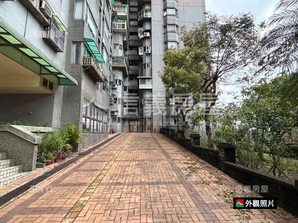 安居邊間高樓三房車位房屋室內格局與周邊環境