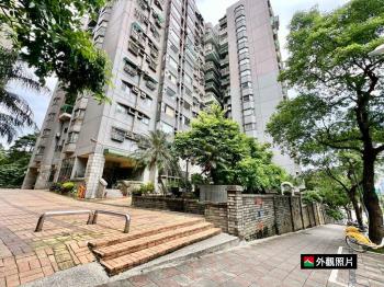 安居邊間高樓三房車位