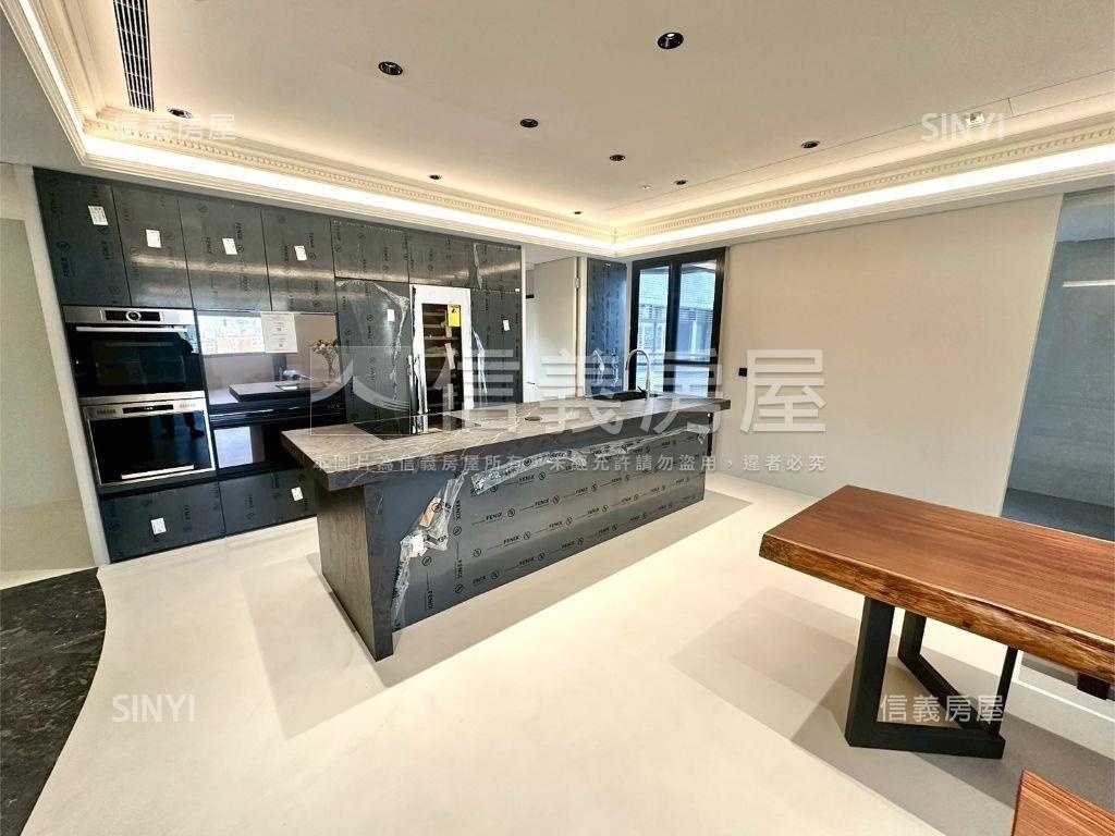 頂級裝潢！高樓視野戶房屋室內格局與周邊環境