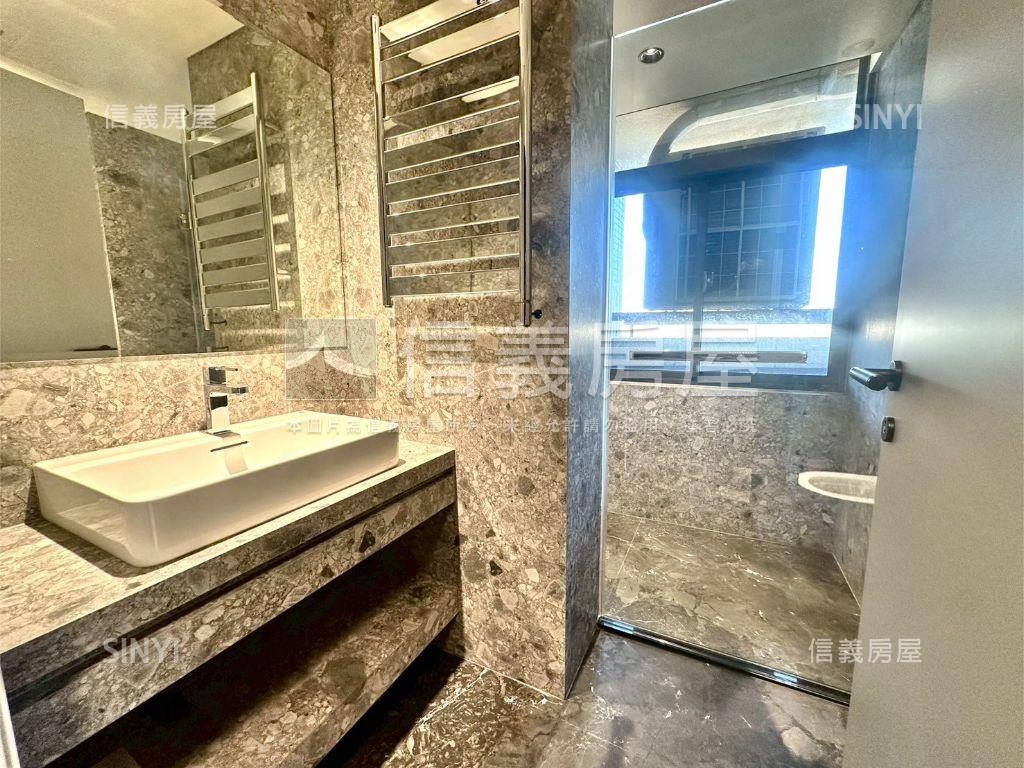 頂級裝潢！高樓視野戶房屋室內格局與周邊環境