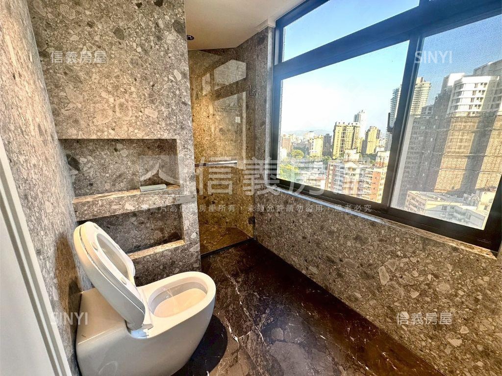 頂級裝潢！高樓視野戶房屋室內格局與周邊環境