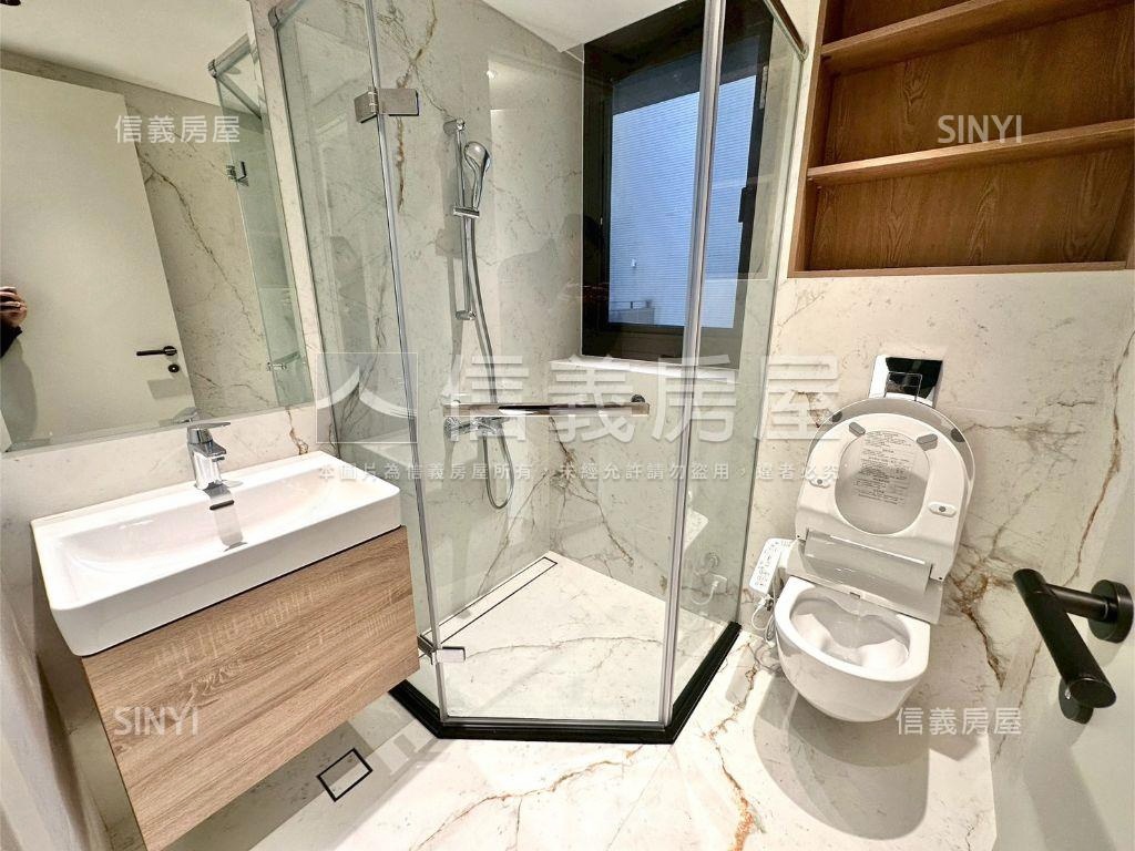 頂級裝潢！高樓視野戶房屋室內格局與周邊環境