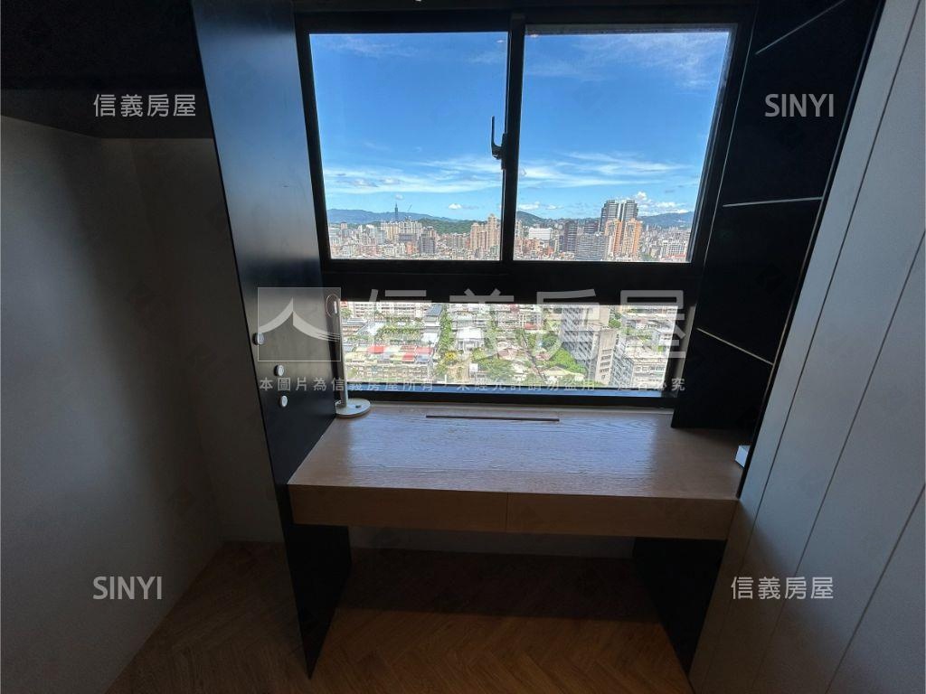 稀有美河市高樓美景房屋室內格局與周邊環境