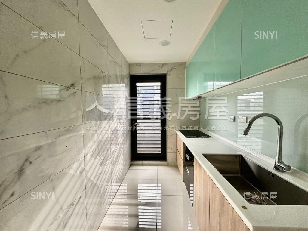 客運園區新成質感透天Ⅱ房屋室內格局與周邊環境