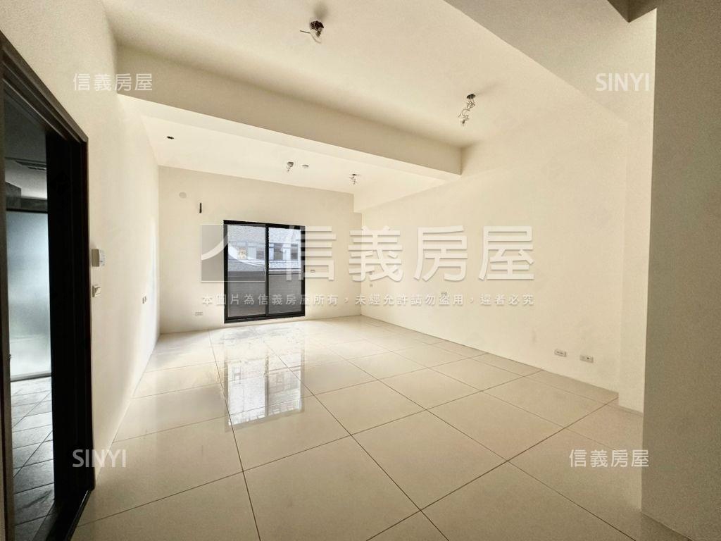 客運園區新成質感透天Ⅱ房屋室內格局與周邊環境