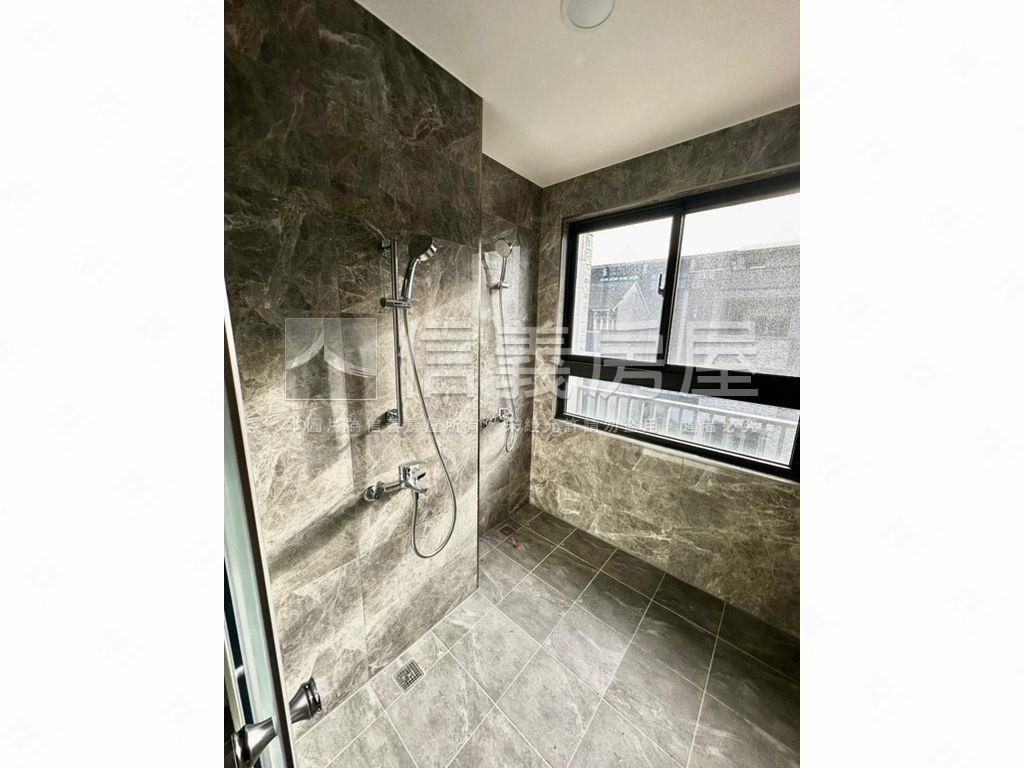 客運園區新成質感透天Ⅱ房屋室內格局與周邊環境