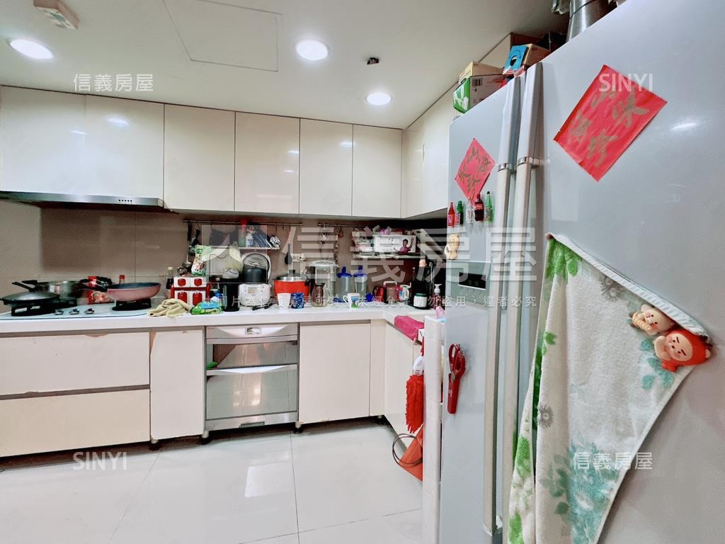 校園景觀‧菜寮站四房豪邸房屋室內格局與周邊環境