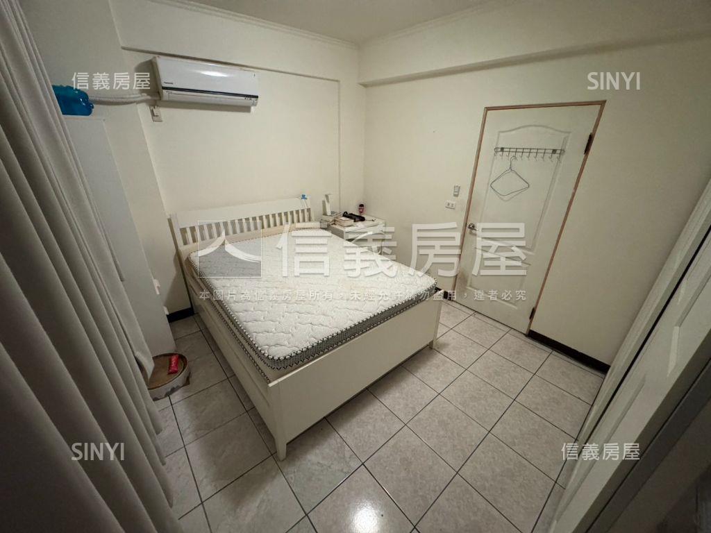 專任☆南勢京華花園美透天房屋室內格局與周邊環境