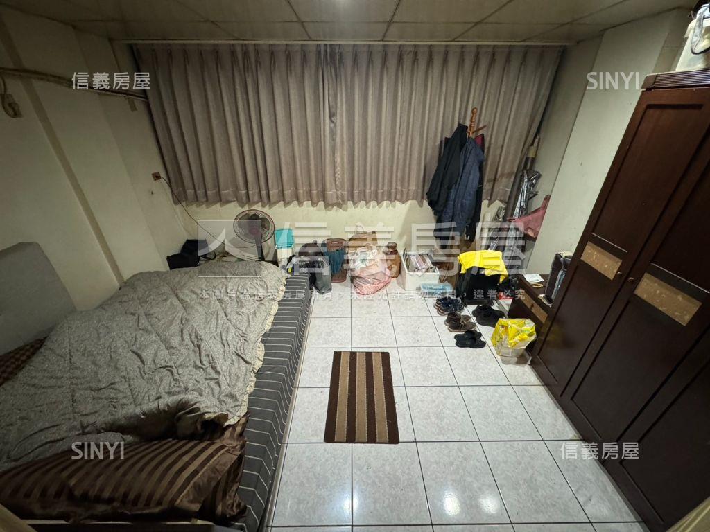 專任☆南勢京華花園美透天房屋室內格局與周邊環境