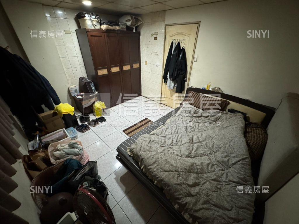 專任☆南勢京華花園美透天房屋室內格局與周邊環境